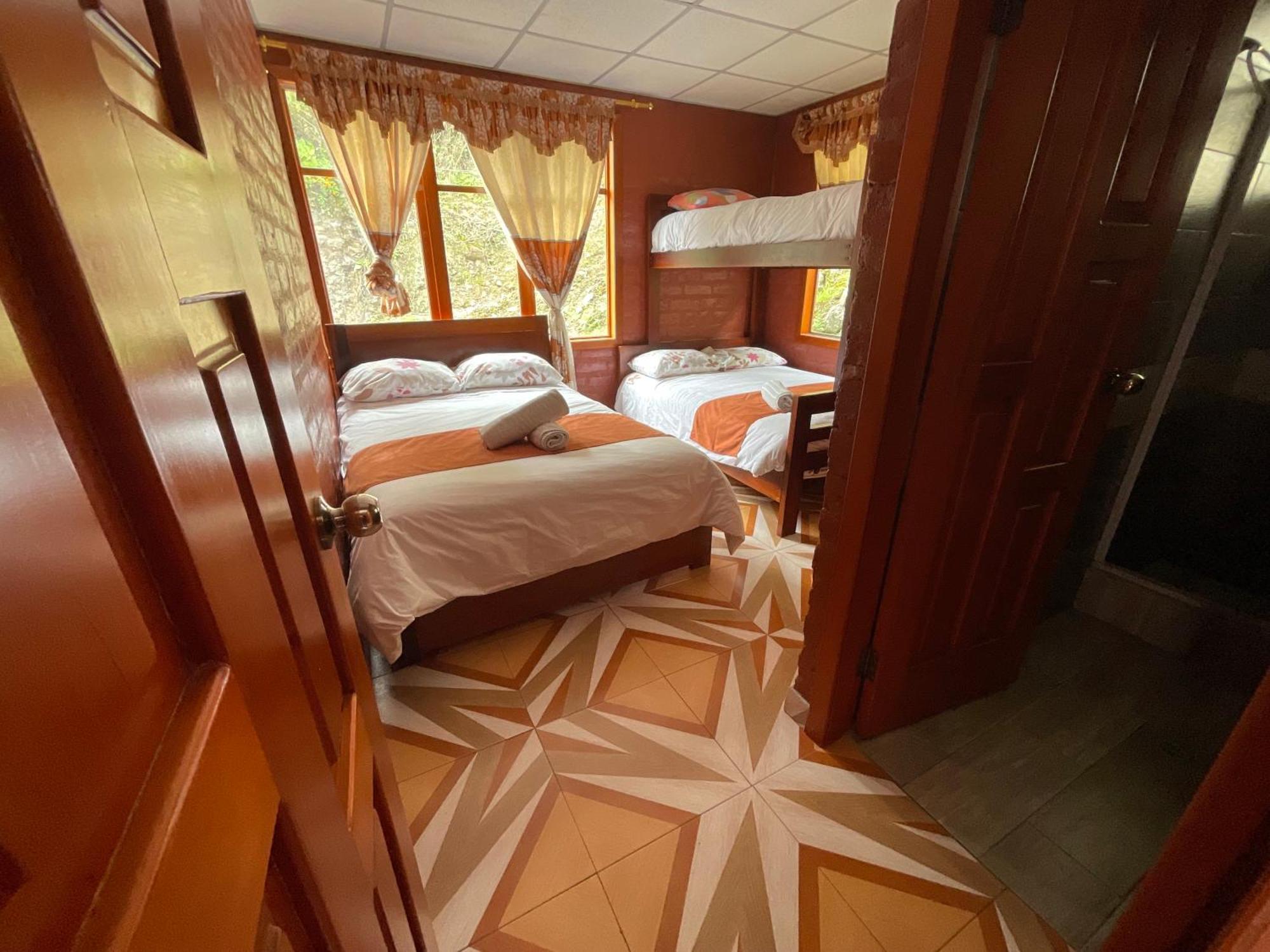 Playita Salomon Hotel บาญอส ภายนอก รูปภาพ
