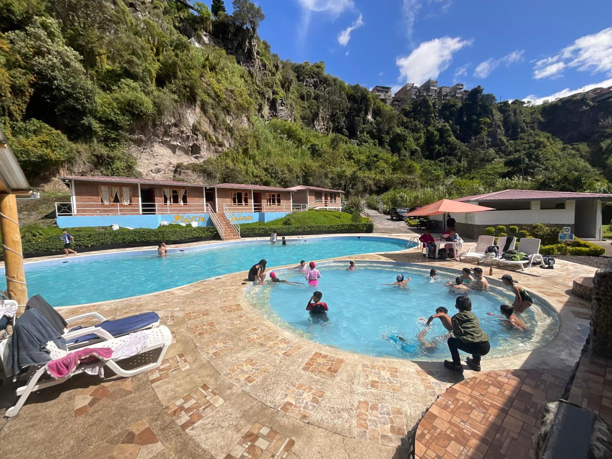Playita Salomon Hotel บาญอส ภายนอก รูปภาพ